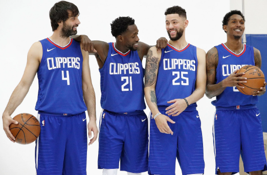 球应声入网 球应声入网